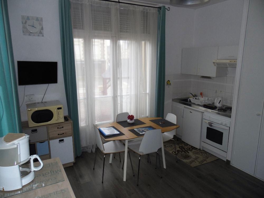 La Hoguette Apartment